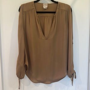 Haute Hippie slit sleeve v-neck silk blouse in taupe. Size s